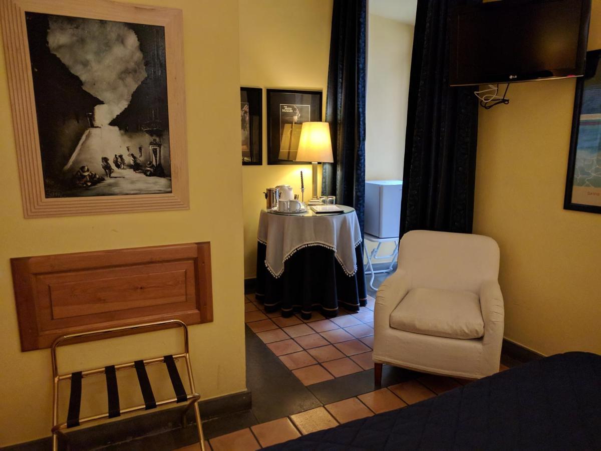 Hotel Locanda Cairoli Rom Exteriör bild